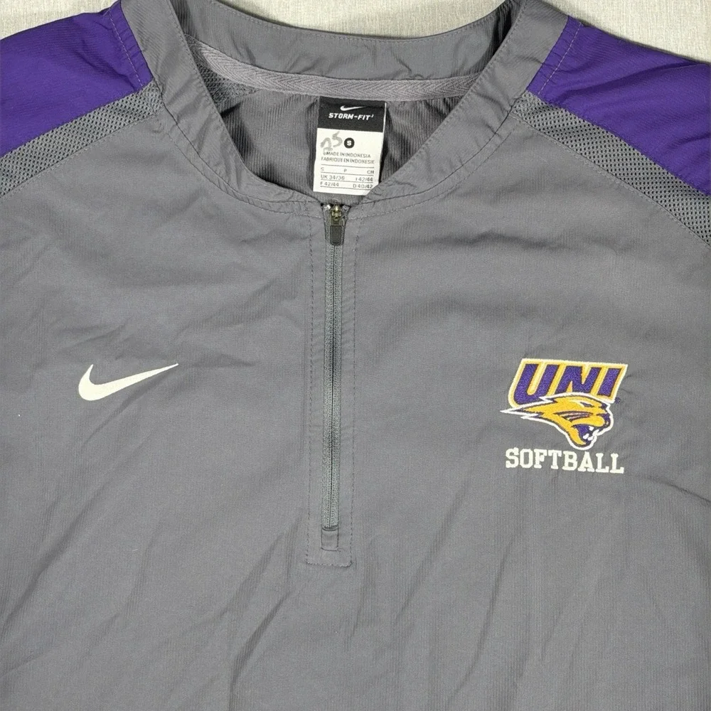 UNI Panthers Softball Nike 1/4 Zip Jacket Mens Small Gray Purple NCAA